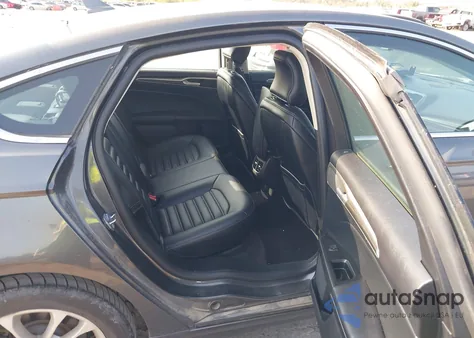 2019 Ford Fusion Hybrid Sel z USA, uszkodzony, nr VIN 3FA6P0MU2KR100564